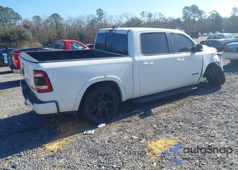 2021 Ram 1500 Laramie 4X4 5'7 Box z USA, uszkodzony, nr VIN 1C6SRFJT4MN738300